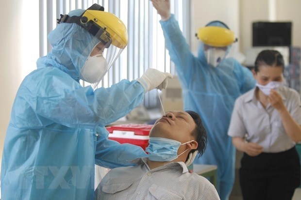 labour confederation provide aid worth over vnd1.22 trillion to pandemic-hit workers picture 1