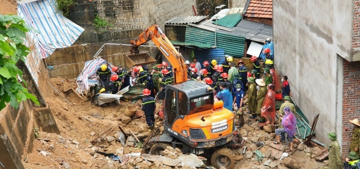 three dead, one injured in north vietnam landslide picture 1