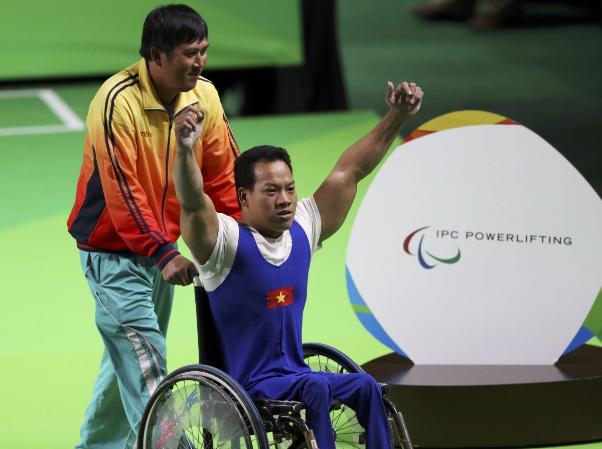 vietnamese athletes set off for tokyo paralympics picture 1