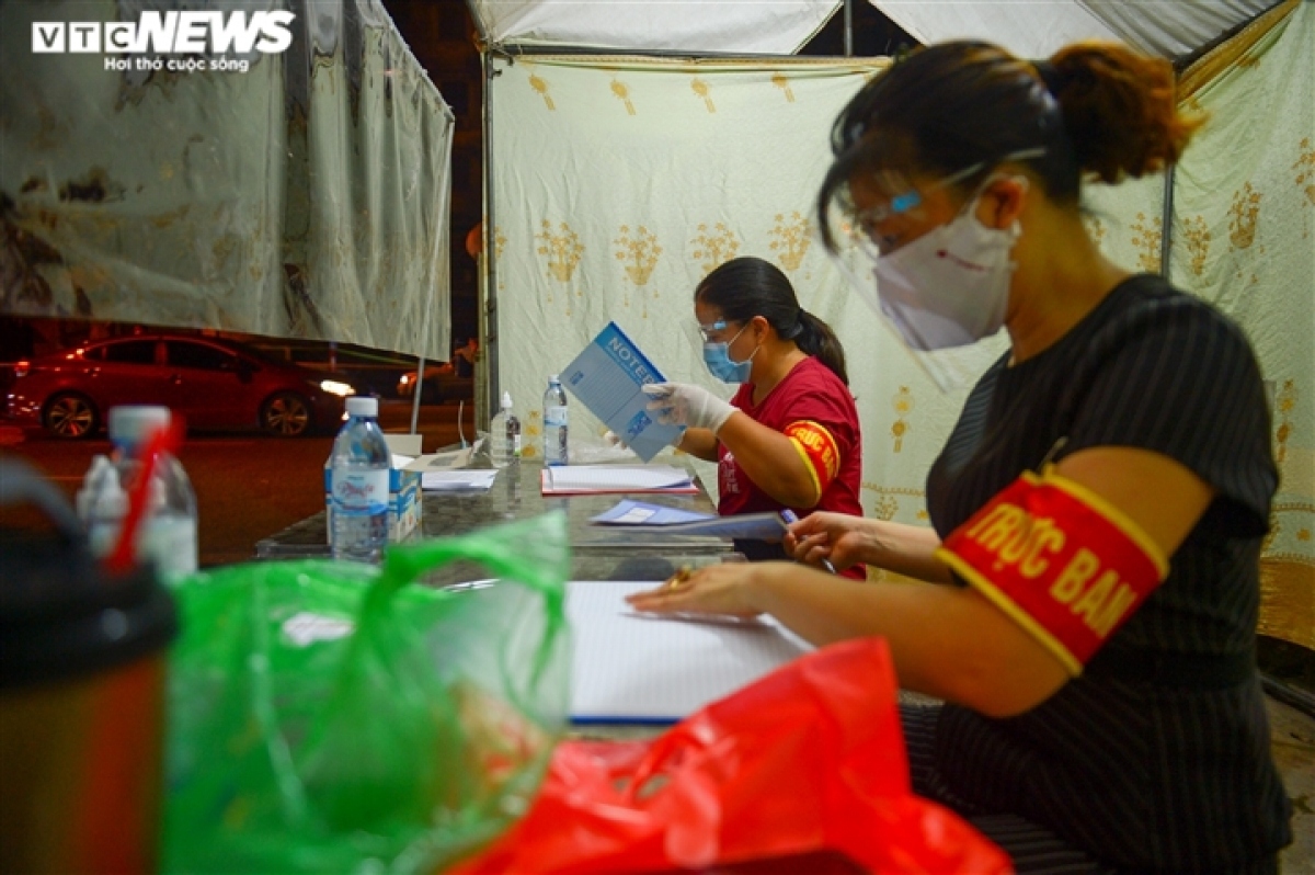 hanoi wholesale market reopens after covid-19 lockdown picture 6