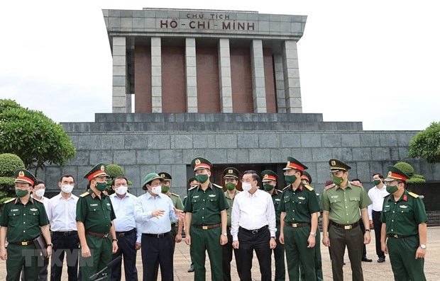 pm requests better preservation of president ho chi minh s mausoleum picture 1