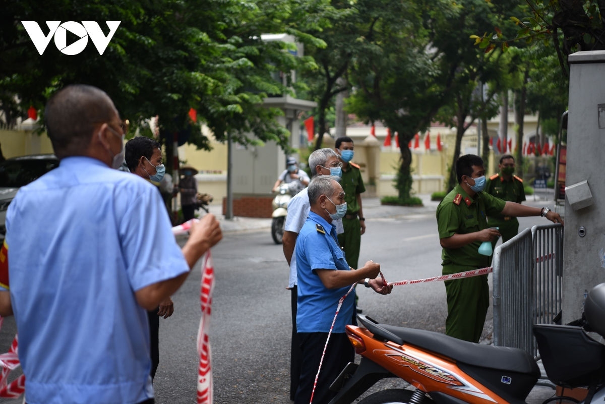 sang 25 8, ha noi co 4 ca mac covid-19 moi hinh anh 1