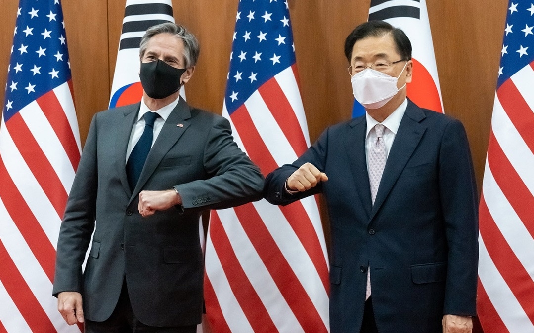 Ngoại trưởng Hàn Quốc Chung Eui-yong và Ngoại trưởng Mỹ Antony Blinken. Ảnh: Flickr Bộ Ngoại giao Mỹ.