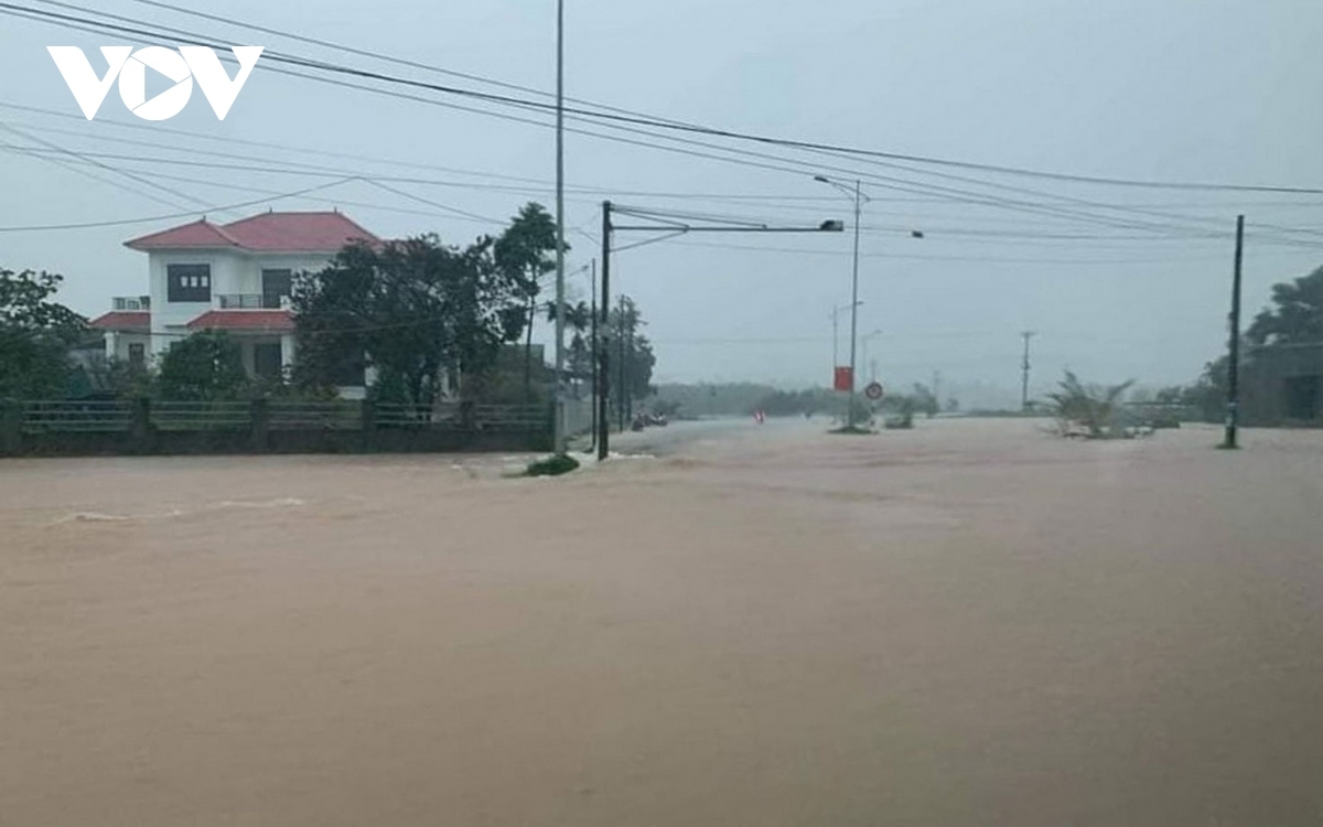 vietnam to suffer up to nine storms this year picture 1