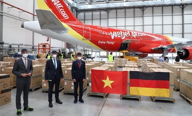 vietjet air flight transports relief goods from germany to hcm city picture 1