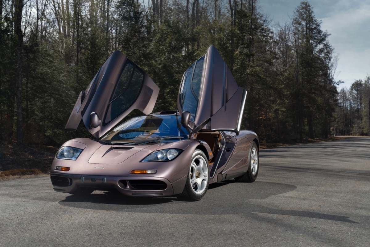 mclaren f1 doi 1995 duoc ban voi gia hon 20 trieu usd hinh anh 4