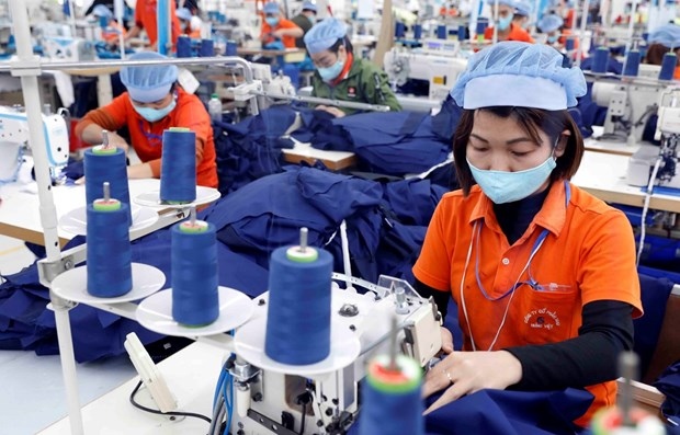 vietnam earns nearly us 19 billion from textile exports in h1 picture 1