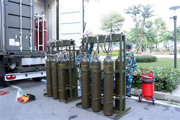 military forces set up mobile oxygen production stations in hcm city picture 1