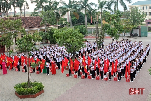 cac tinh bac trung bo dong loat lui ngay tuu truong hinh anh 1