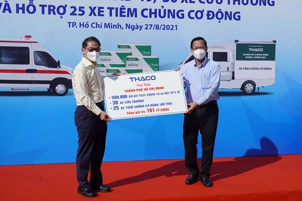 hcm city receives medical supplies, vehicles for covid-19 fight picture 1