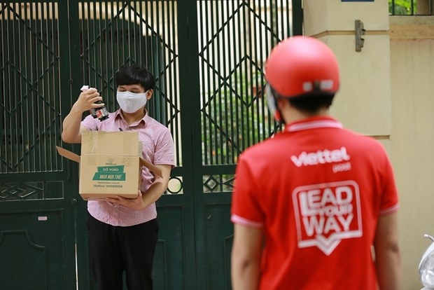 viettel post s e-commerce platform ready to help people buy necessities picture 1