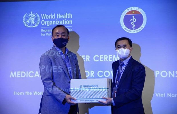 who presents medical supplies to support vietnam s covid-19 fight picture 1