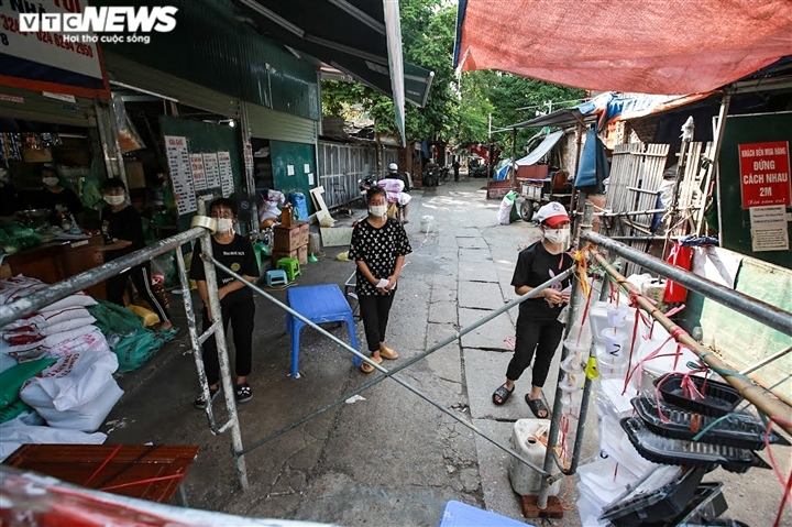 ha noi noi long gian cach, van duy tri chot tu quan de bao ve vung xanh hinh anh 10