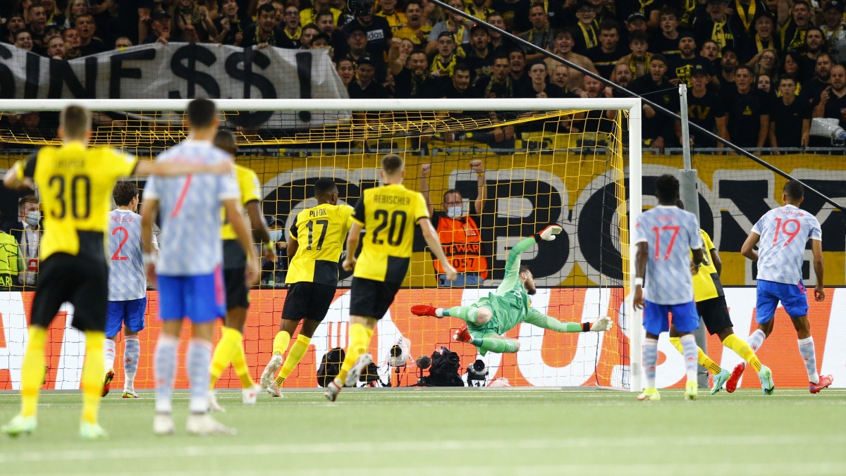 ronaldo lap sieu ky luc, 10 nguoi cua mu van thua nguoc 1-2 tren san young boys hinh anh 10