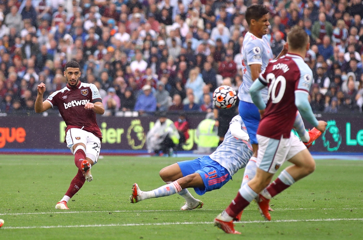 ronaldo - lingard lap cong, mu nguoc dong gianh thang loi nghet tho 2-1 tren san west ham hinh anh 6