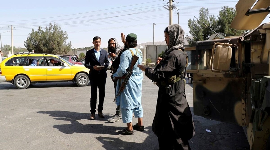 Khủng hoảng Afghanistan: 2 bức tranh, 1 số phận | VOV.VN