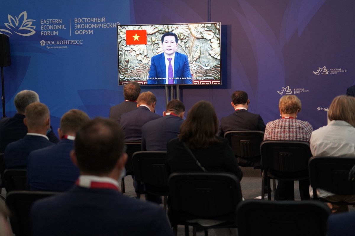 Việt Nam luôn sẵn sàng làm cầu nối ASEAN với Nga và EAEU 