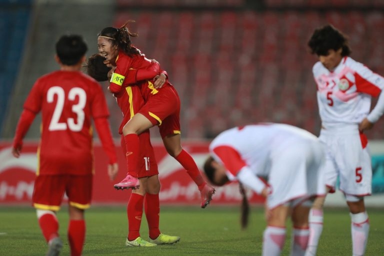 thang dam tajikistan 7-0, Dt nu viet nam gianh quyen du vck asian cup nu 2022 hinh anh 8