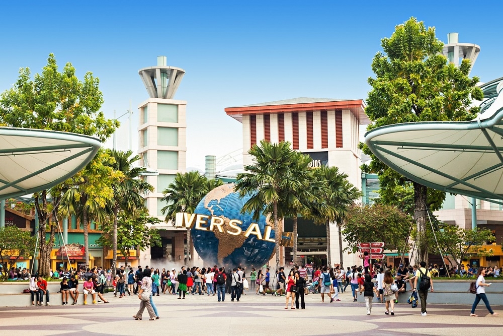 Universal Studios thuộc quần thể Resorts World Sentosa (Singapore) là điển hình thành công của loại hình công viên chủ đề tại khu vực châu Á.