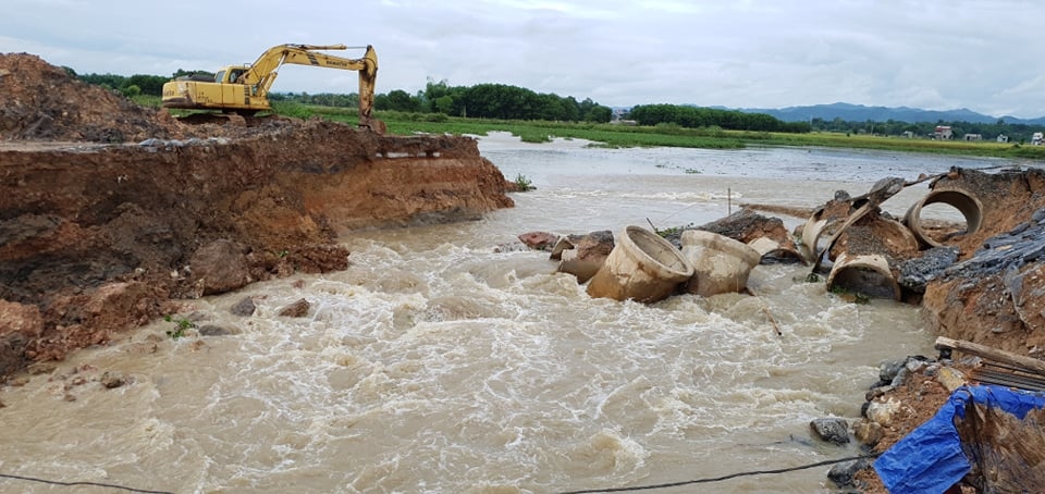 Thanh Hóa: Vỡ "đê" do thi công dự án trăm tỷ