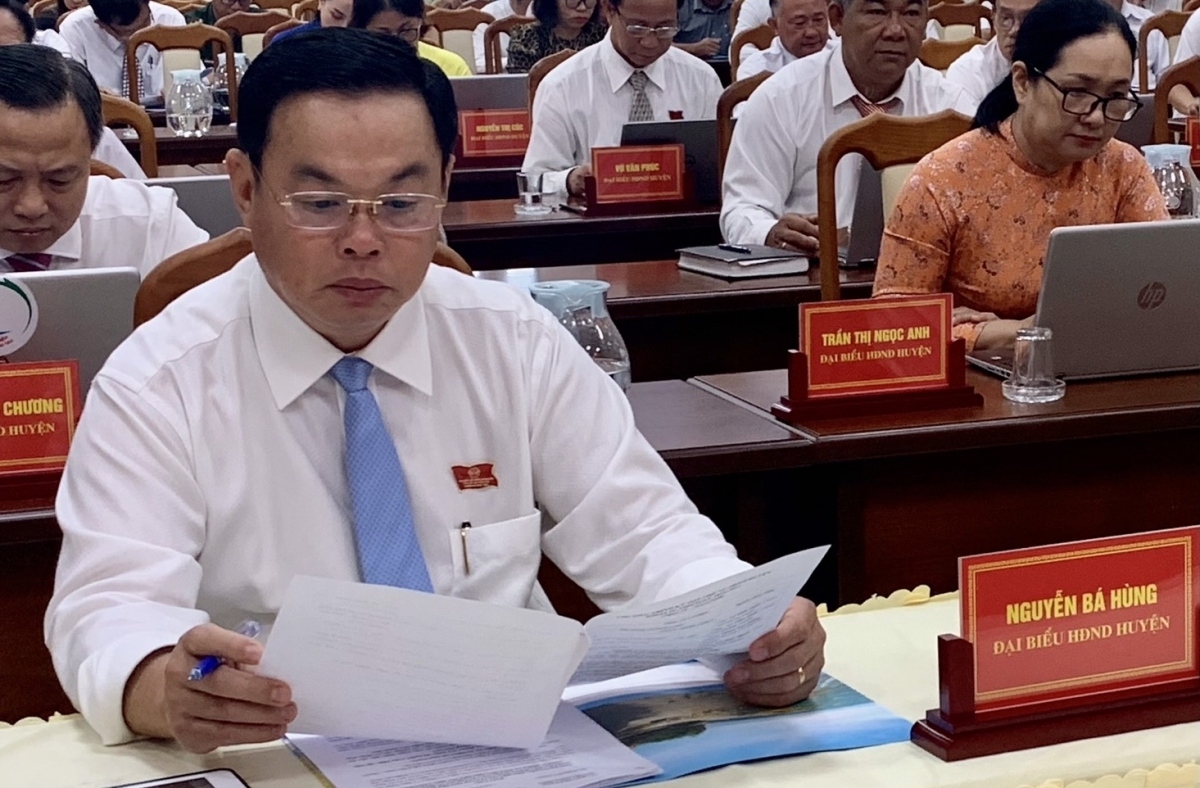 Chủ tịch UBND huyện Long Điền Nguyễn Bá Hùng