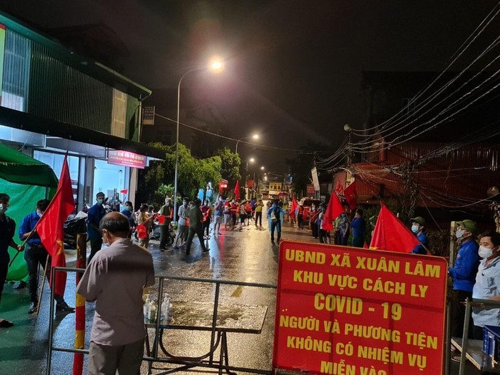 Tỉnh Bắc Ninh vừa có văn bản cho phép nhiều dịch vụ thiết yếu trên địa bàn đang ở trạng thái “bình thường mới” được phép mở cửa trở lại từ 6h sáng nay (30/9).