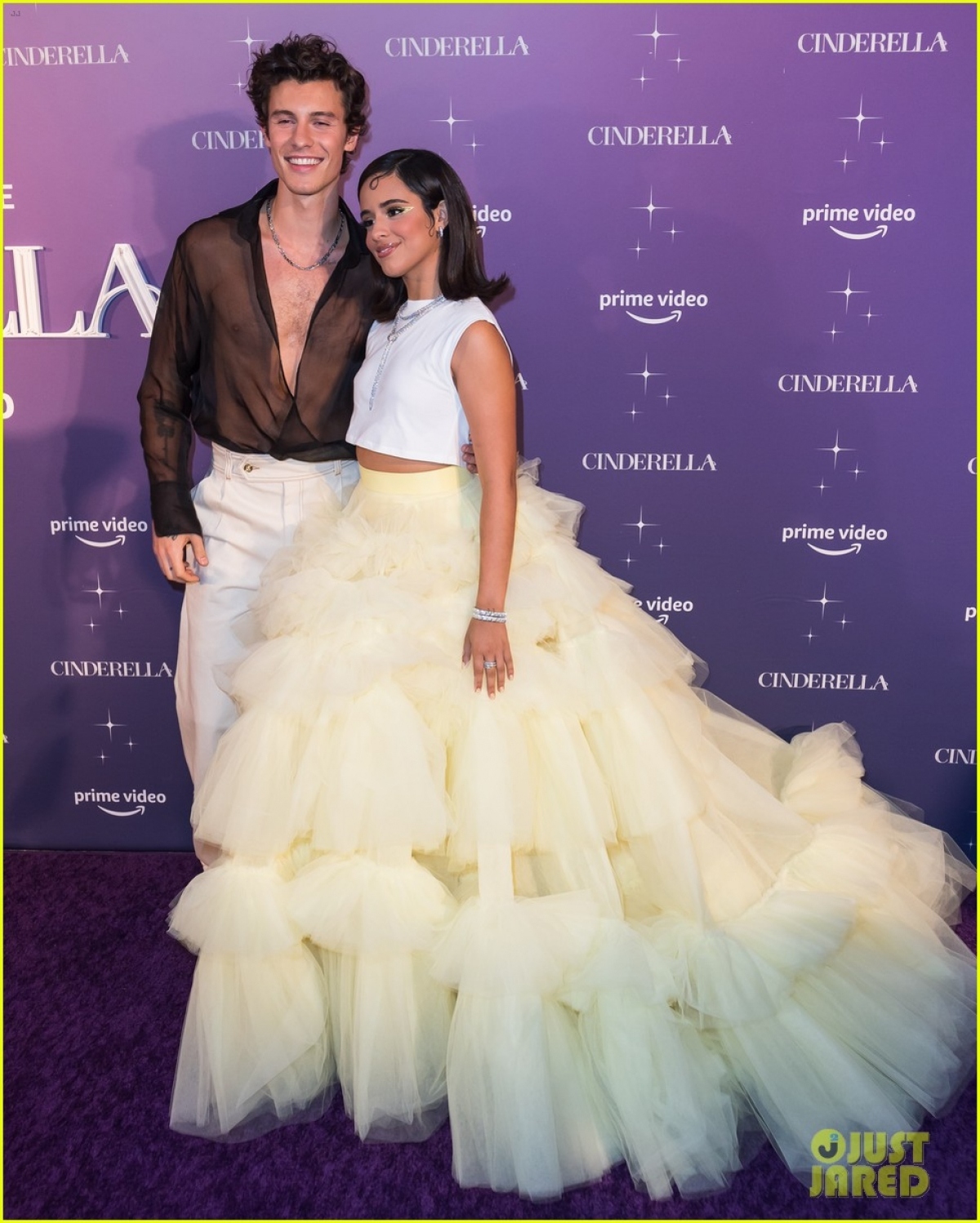 camila cabello tình tứ nắm tay bạn trai kém tuổi rời khỏi buổi diễn tập hình ảnh 7 camila cabello tinh tu nam tay ban trai kem tuoi roi khoi buoi dien tap hinh anh 7