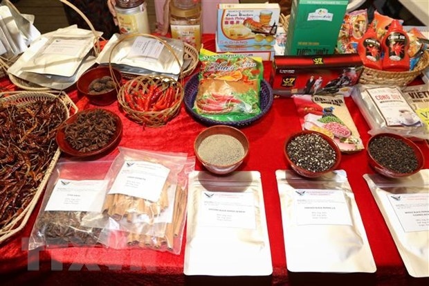 vietnamese farm produce introduced at chili fest in italy picture 1