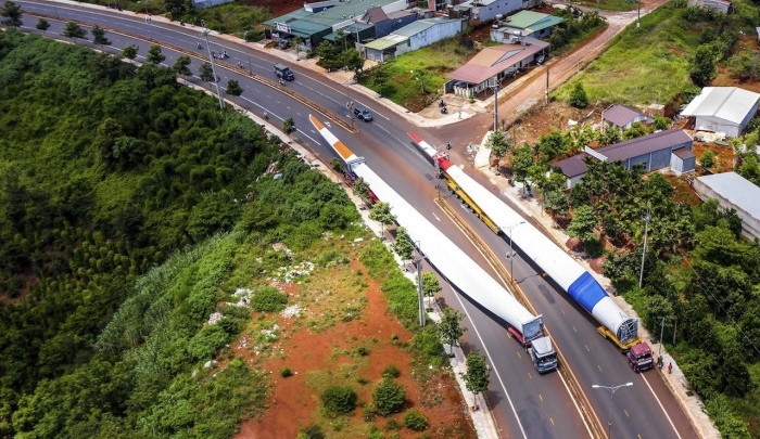 ​Thu hồi giấy phép xe chở thiết bị điện gió Công ty Trung Nam do vi phạm phòng dịch