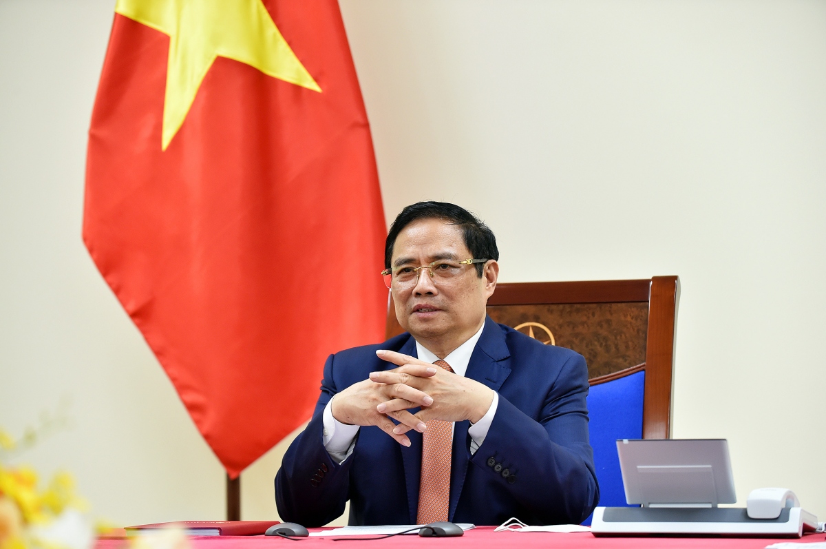Tại các cuộc điện đàm với lãnh đạo nhiều nước, Thủ tướng Phạm Minh Chính đều đề nghị tạo điều kiện thuận lợi để Việt Nam sớm tiếp cận nguồn vaccine, hợp tác chuyển giao công nghệ sản xuất vaccine