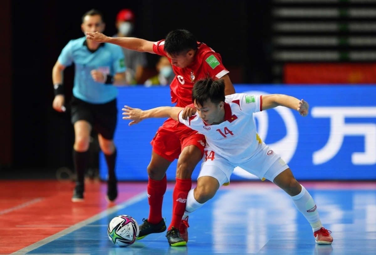 vietnam secure dramatic 3-2 win over panama at 2021 fifa futsal world cup picture 7