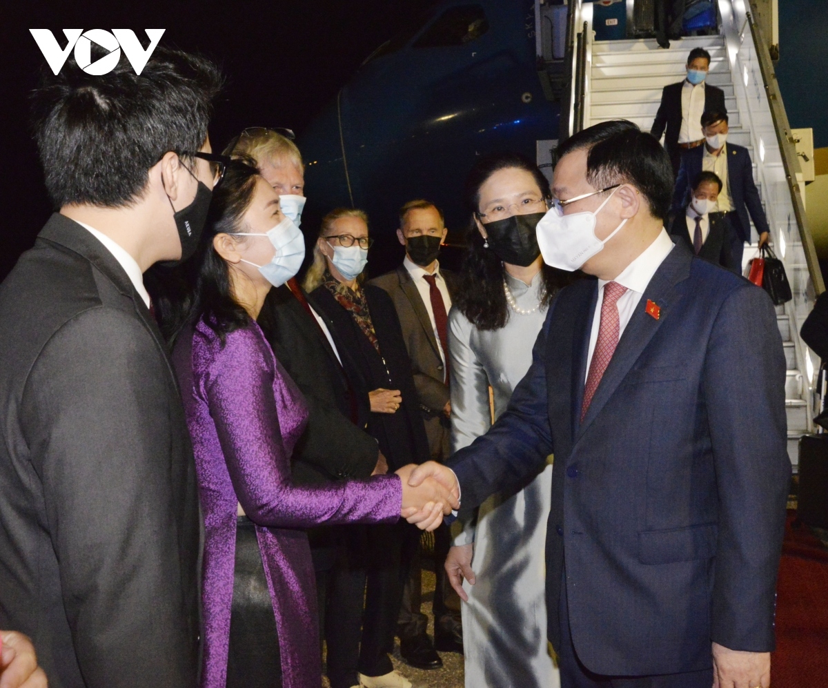 vietnamese legislature leader begins finland visit picture 1