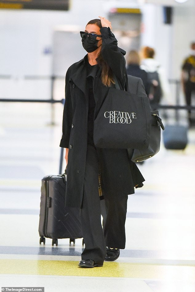 sieu mau irina shayk tai xuat sanh dieu tai san bay jfk hinh anh 2
