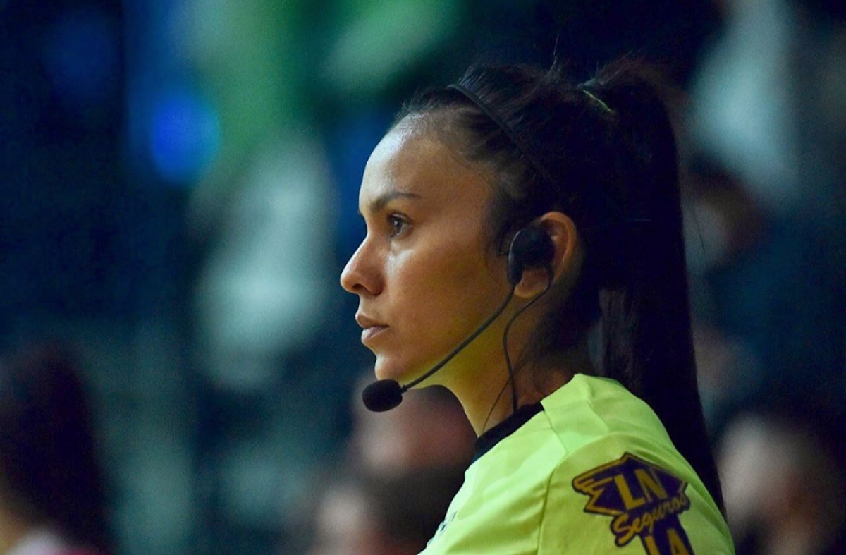 female argentinian referee to officiate vietnamese game in fifa futsal world cup picture 1