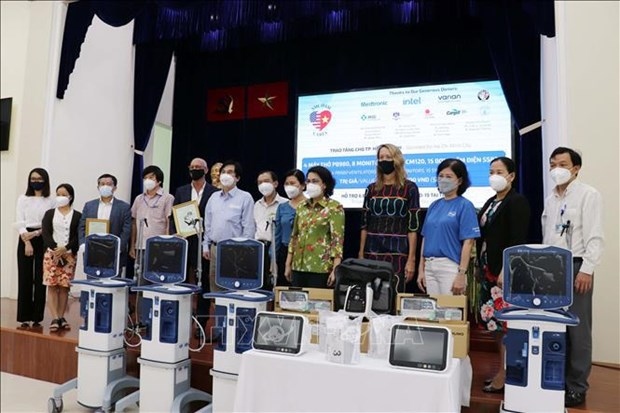 amcham vietnam donates medical supplies, equipment to hcm city picture 1