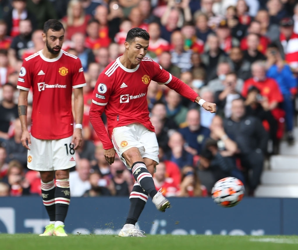 bruno fernandes da hong penalty, mu thua aston villa ngay tai old trafford hinh anh 17