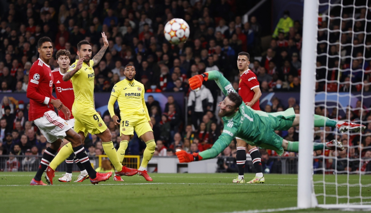 De Gea liên tiếp cứu thua cho MU. (Ảnh: Reuters)
