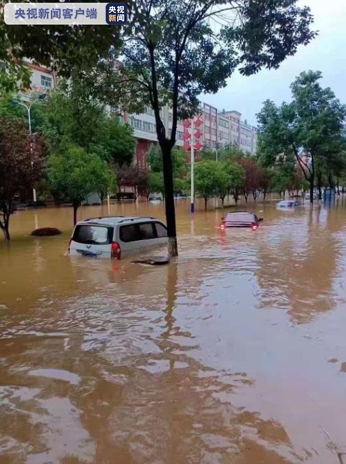 Mưa lớn gây ngập tại tỉnh Thiểm Tây hồi cuối tháng 8. (Ảnh: CCTV)
