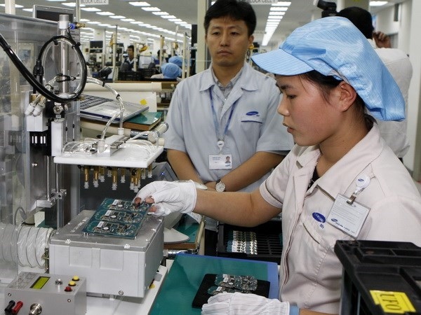 rok firms pour us 2.43 billion into vietnam in eight months picture 1