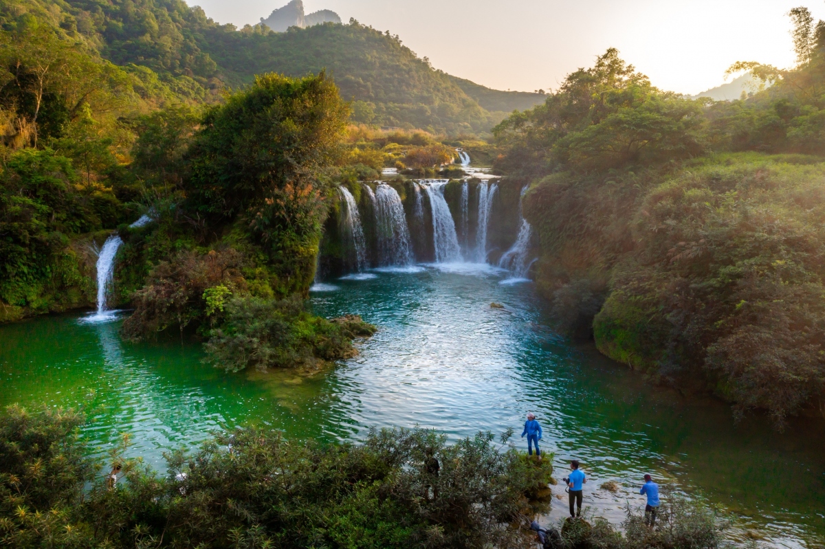 chiem nguong thac ban gioc thu nho tuyet dep o cao bang hinh anh 1