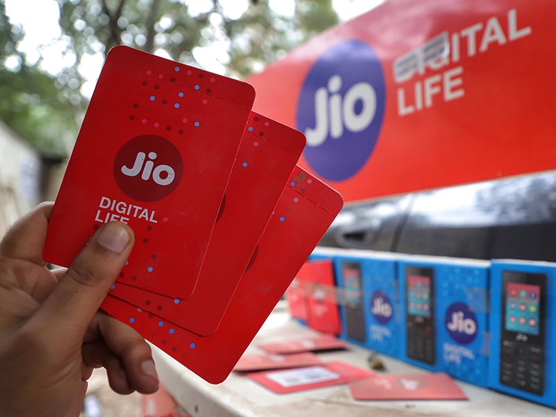 Tháng 4/2021, Facebook đầu tư 5,7 tỷ USD vào công ty viễn thông của Ấn Độ - Reliance Jio