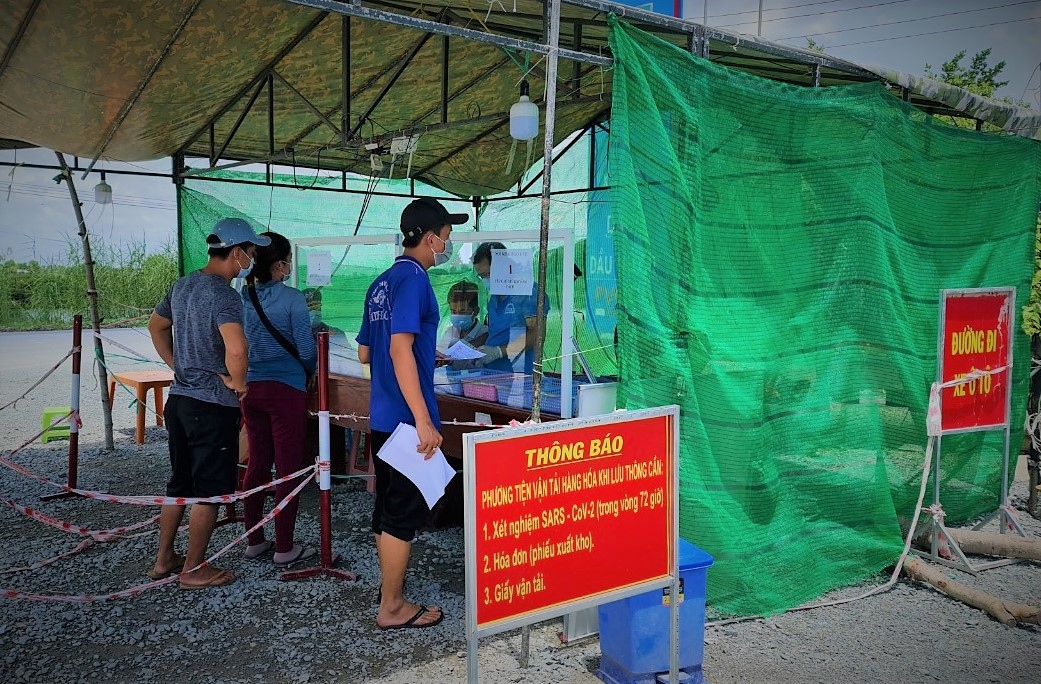 kien giang, ca mau noi long gian cach xa hoi hinh anh 2