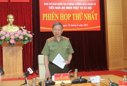 bo truong to lam hop tieu ban an ninh trat tu phong, chong dich covid-19 hinh anh 1