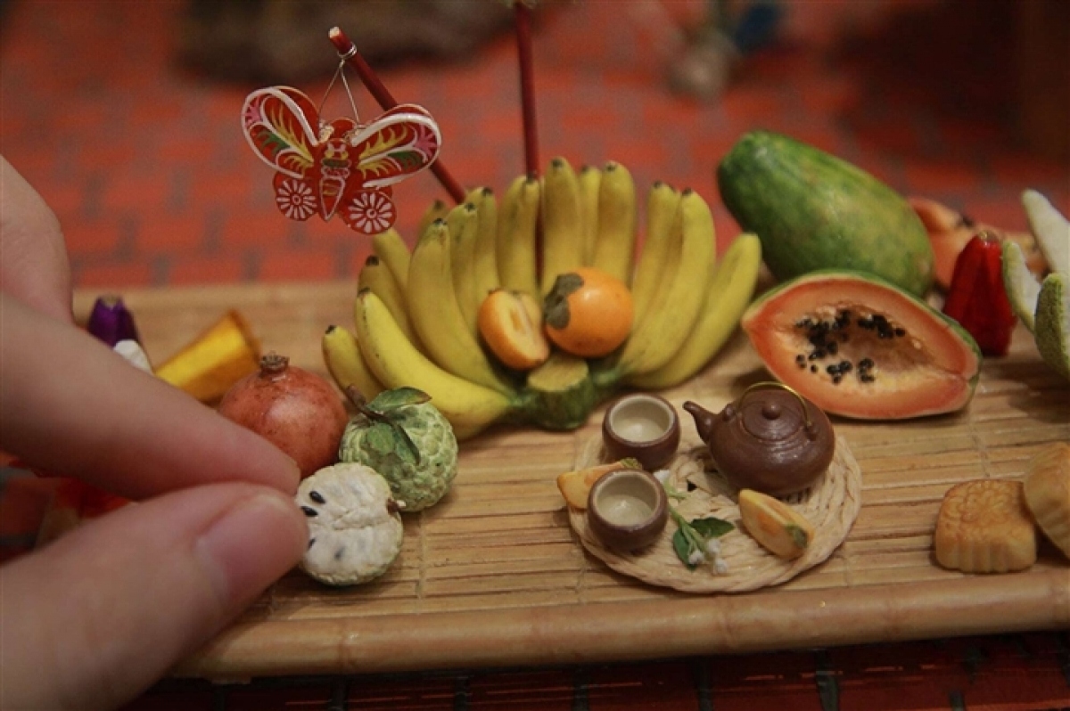 unique tiny trays celebrate mid-autumn festival picture 1