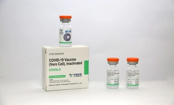 ha noi tiep nhan 1 trieu lieu vaccine vero cell cua sinopharm hinh anh 1