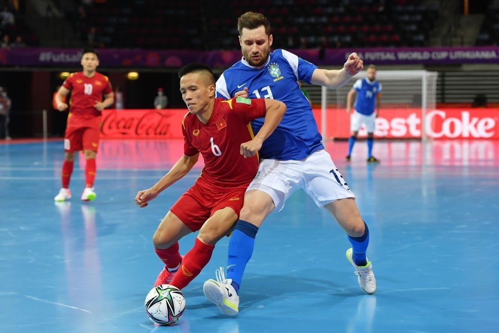 toan canh Dt futsal viet nam 1-9 Dt futsal brazil chenh lech dang cap hinh anh 6