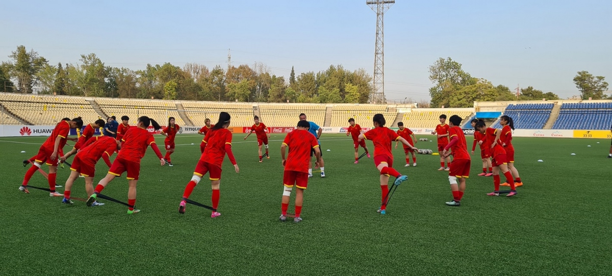 thang dam tajikistan 7-0, Dt nu viet nam gianh quyen du vck asian cup nu 2022 hinh anh 5