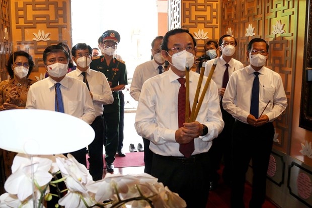Ho Chi Minh City leaders commemorate President Ho Chi Minh on National Day.