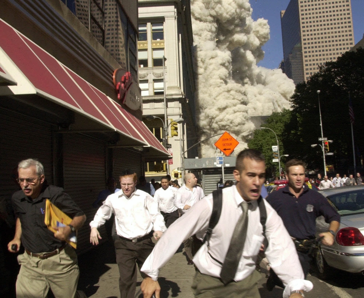 Hình ảnh lần đầu công bố về hiện trường thảm khốc vụ khủng bố 119