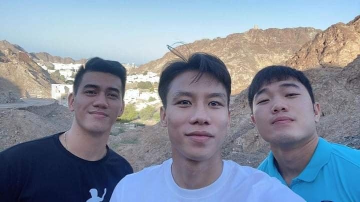 tuyen thu viet nam kham pha oman truoc gio len duong ve nuoc hinh anh 1